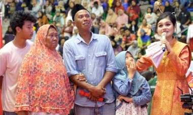 Tangis Haru Iwan Sutrisno di Depan Wakapolri, Rumahnya Kini Sudah Layak Huni